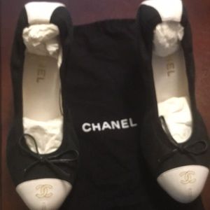 Authentic Chanel Cap Toe Size 38 1/2